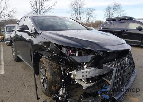 2026 Lexus Nx 350 Premium z USA, uszkodzony, nr VIN 2T2GGCEZ7TC104087